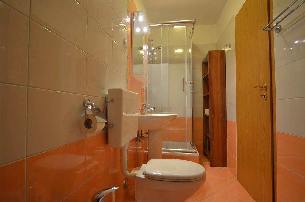 Apartment Casa Nova โรวีน ภายนอก รูปภาพ