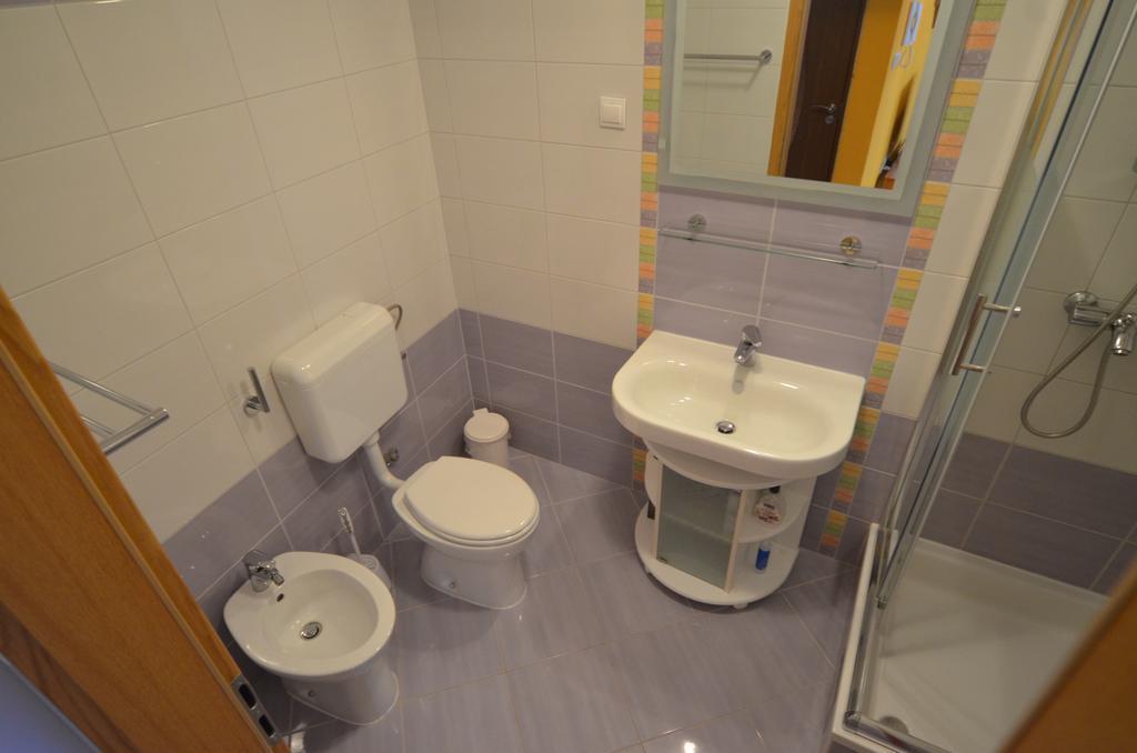 Apartment Casa Nova โรวีน ภายนอก รูปภาพ